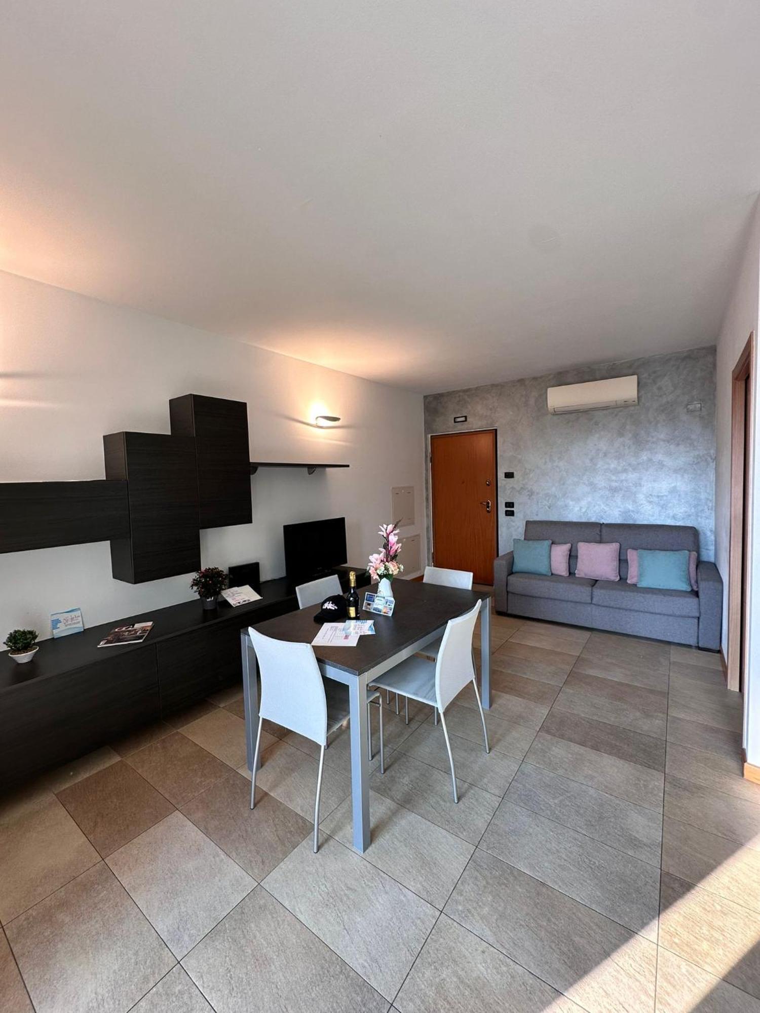 Casa Smeraldo - Light Blue Clusane Luaran gambar